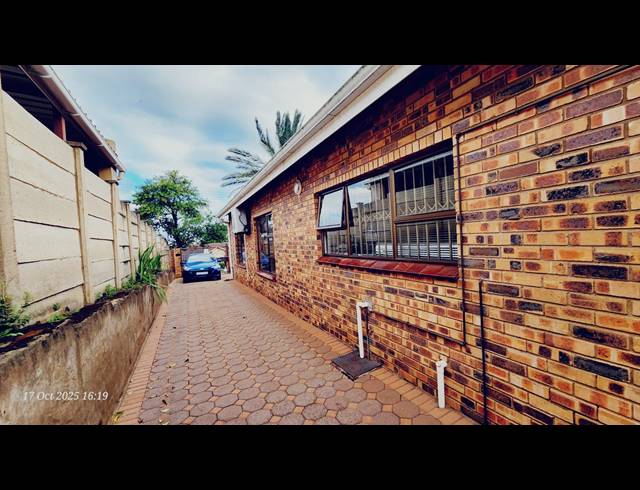 4 BEDROOM HOUSE FOR SALE IN ALLANDALE